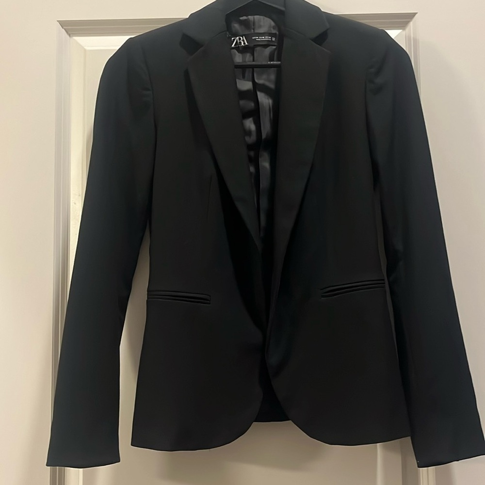 Zara Black Tailored Blazer